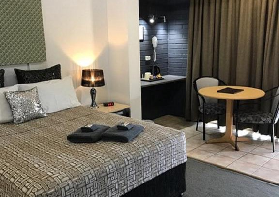 Gin Gin Hotel | Central Motel Gin Gin