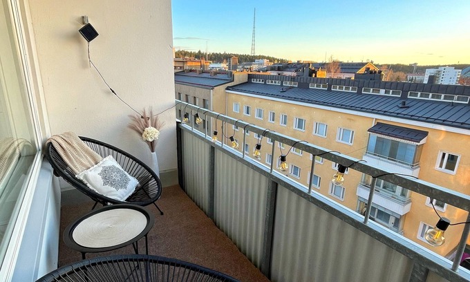 Lahti Apartamento | Central Studio Apartment with Balcony