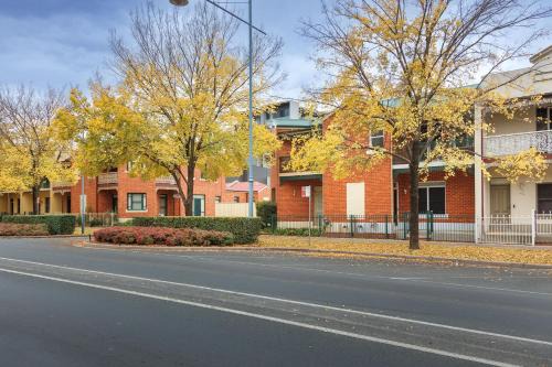 Albury Casa | Central Style at the Gardens