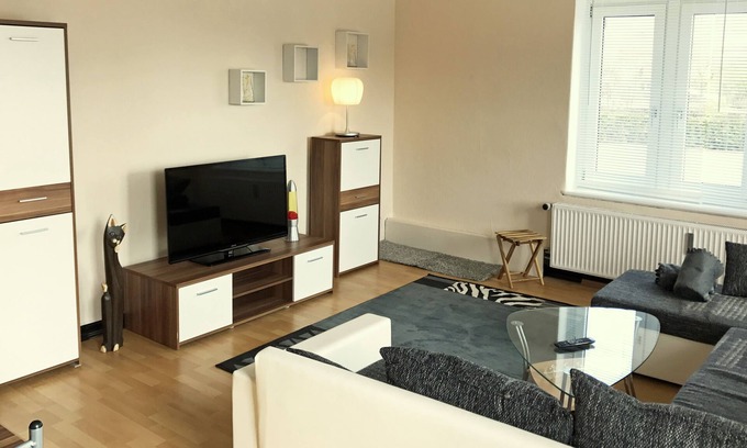 Hildesheim District Apartamento | Ubicado en el centro para los visitantes de Harz, invitados a la feria, instaladores, Alfeld (5 minutos), Leineberg