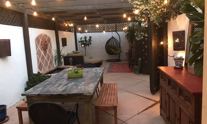 North Park Casa | Jenny's Casita, Bungalow privado de estilo español con aire acondicionado y espacio de estacionamiento