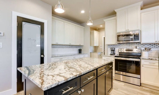 Eastside Promise Neighborhood Casa | Centrally Located Stunning 3BR 2BA Near Downtown