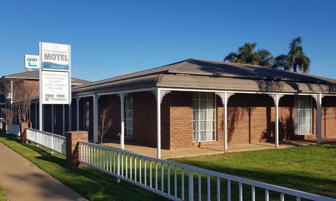 Deniliquin Hotel | Centrepoint Motel Deniliquin