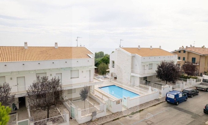 Foggetta Apartamento | Cerrano Park A02 - Zefiro - Apartament with garden and terrace with Seaview