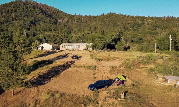 Pinehurst Alquiler De RV | CG03: Medium 30X40 ft. Campsite/Shower - Kings Canyon & Sequoia NP