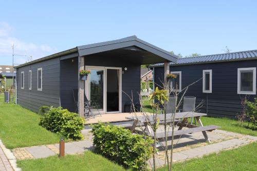 Municipality of Weesp Chalet De Esquí | Chalet 4, Recreatie aan de Vecht