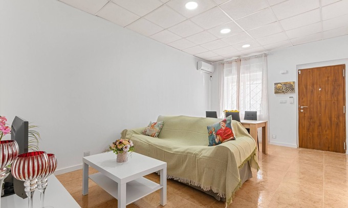 Torrevieja Chalet De Esquí | Chalet 'Delmar23' con terraza privada