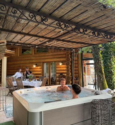 Montmurat Chalet De Esquí | CHALET EN RONDINS AVEC SPA - 5 personnes