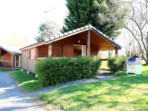 Treignat Casa | Chalet familial avec terrasse et jeux pour enfants - FR-1-489-400