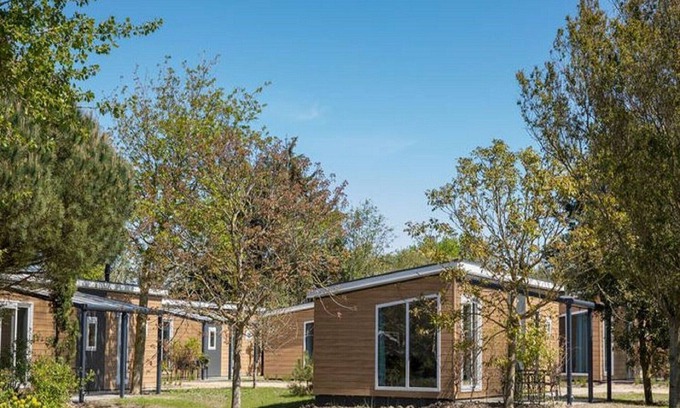 Breezand Casa | Chalet in Vrouwenpolder near Banjaard Beach