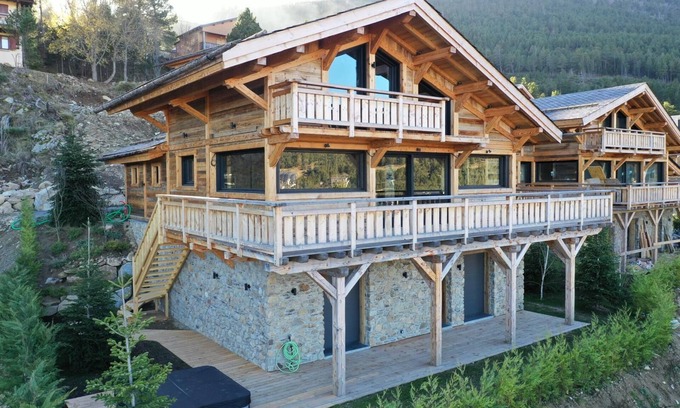 Les Angles Chalet De Esquí | Chalet KOM - Su chalet de lujo en el corazón de la estación de Les Angles