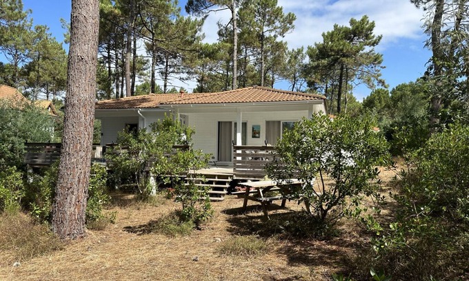 Le Porge Apartamento | Apartamento-Baño en la habitacion-Vista al bosque