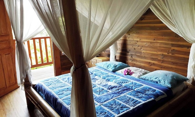 Grande-Terre Chalet De Esquí | Chalet Muscade with sea view
