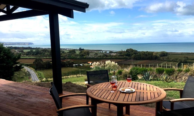 Napier Villa | Chalet Swen Song