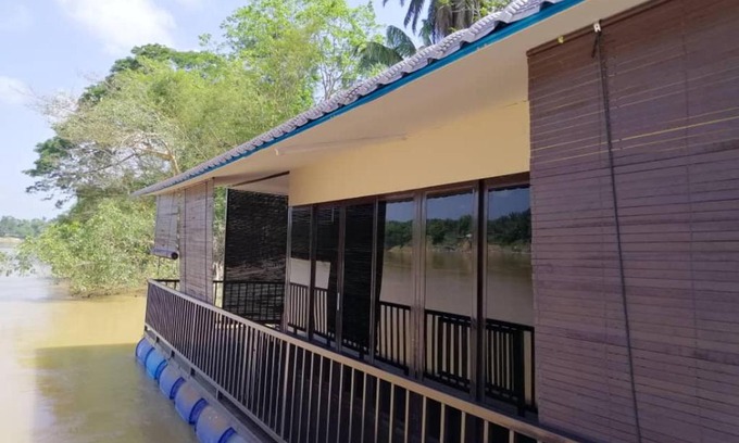 Temerloh Alquiler De Eote | Chalet Terapung Laman Tok Ayah Temerloh