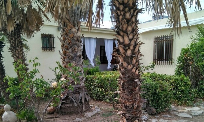 Higueruelas Casa | Chalet para descansar en contacto con la naturaleza