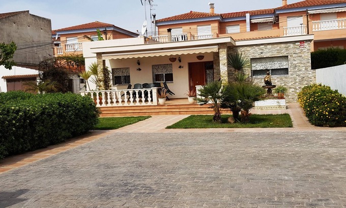 Vinaros Casa | CHALET CON PISCINA PRIVADA