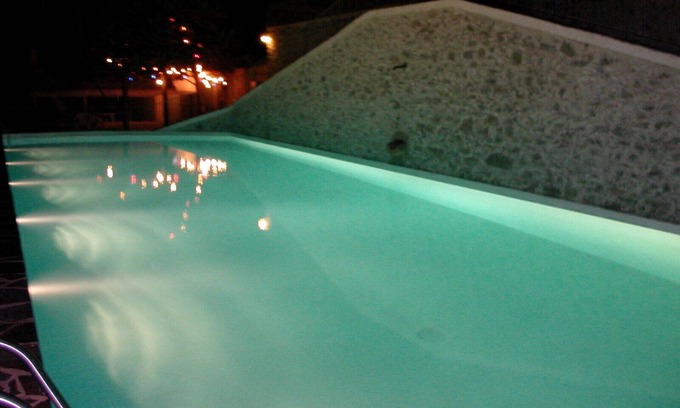 Trausse Cama Y Desayuno | Chambre d'hôte "Guiraude de Saïx" in the château de Paulignan