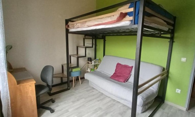 Segonzac Casa | chambre familiale dans maison au calme