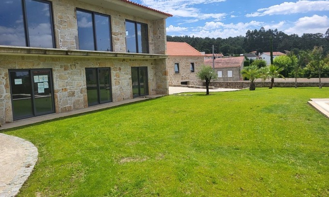 Santa Maria da Feira Cama Y Desayuno | Chambre privée à 30 min au Sud de Porto