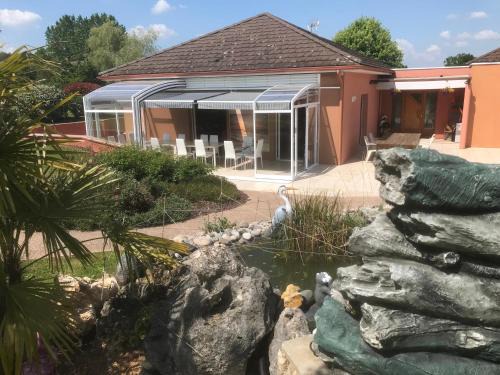 Varetz Cama Y Desayuno | Chambres d'Hôtes La Coloniale