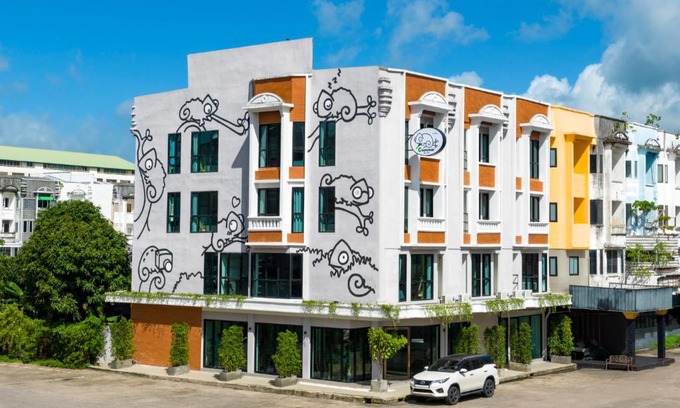 Talat Nuea Hotel | Chamemon Bed Phuket Town