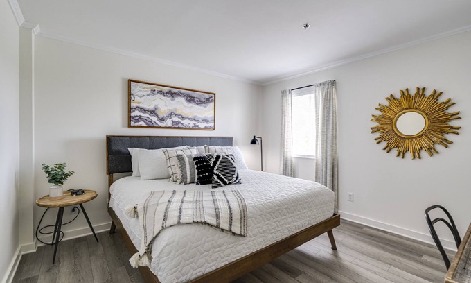 East Bank Condominio | Championship Nashville 1 Bedroom Riverfront Condo