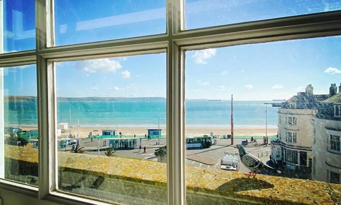 Weymouth Casa | Chapter 1 Hotels
