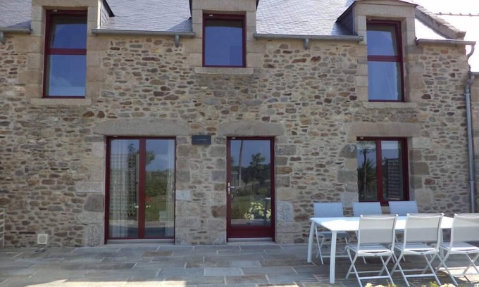 Saint-Meloir-des-Ondes Casa | Casa de carácter completamente renovada