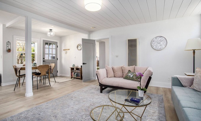 West Alameda Cabaña | Charming 1-bedroom cottage in Alameda