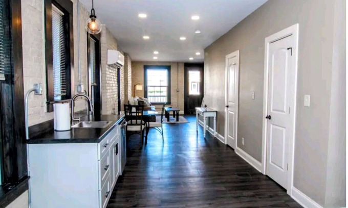 Near East Columbus Casa | Charming 2-bed 1/2 duplex with ensuite bathrooms, Wi-Fi, close to everything!