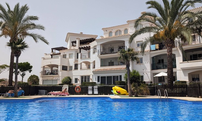 Jerónimo y Avileses y Balsicas de Arriba Complejo | Charming 2-bedroom resort with AC, WiFi in nice Sucina