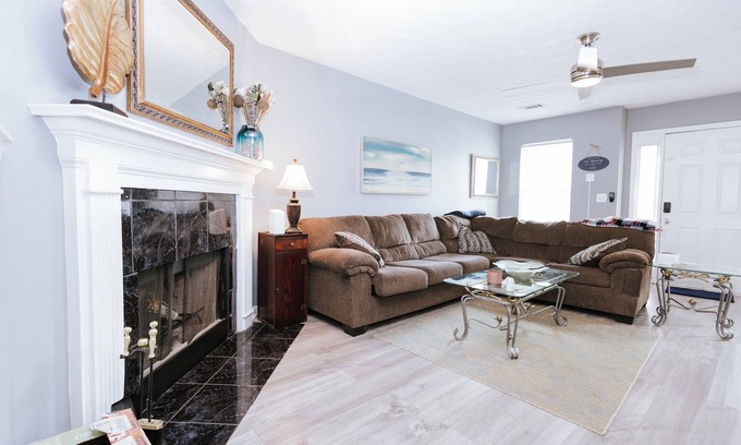 Decatur Casa | Charming 2-bedroom townhome in Decatur with AC, WiFi