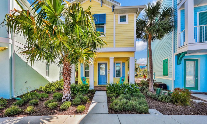 West Kissimmee Cabaña | Charming 2BD Cottage near Hotel & Disney