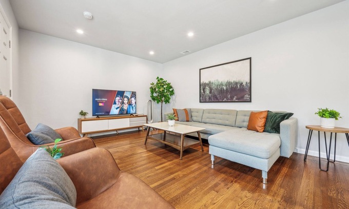 Burlingame Apartamento | Charming 2BR/1BA Apt in Burlingame, Close to SFO