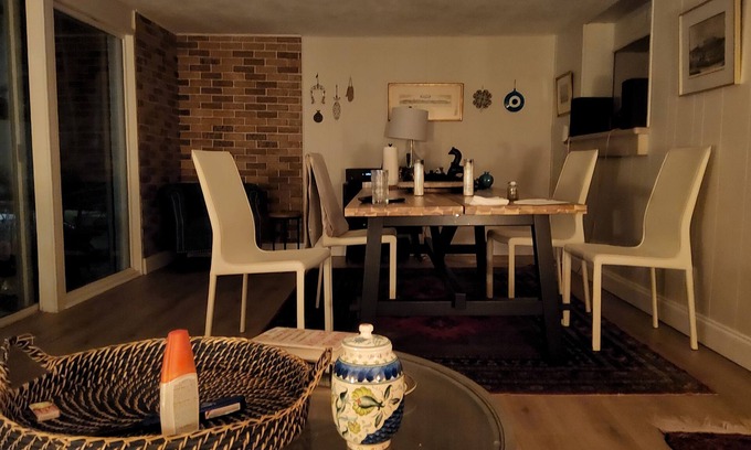 St. Petersburg - Clearwater Casa | Charming 3-bedroom house in phenomenal St. Petersburg with AC, WiFi and Pool.