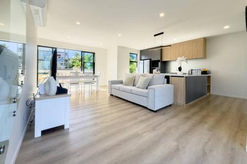 Forrest Hill Villa | Charming 3-Bedroom House on the North Shore