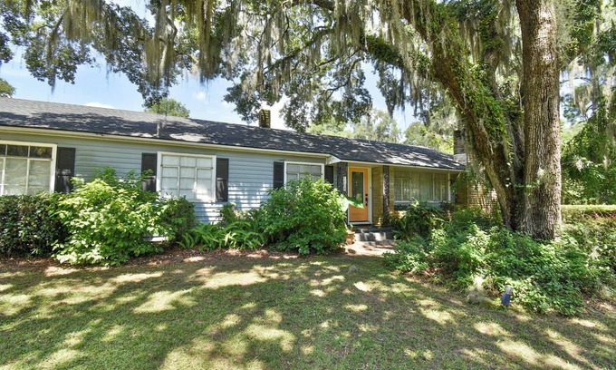 Mossy Oaks Casa | Charming 4-bedroom house close to Parris Island and downtown Beaufort
