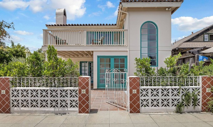 Santa Barbara Villa | Charming 4BR/3BA Getaway, Walk to Downtown Santa Barbara & Beach, Sleeps 8