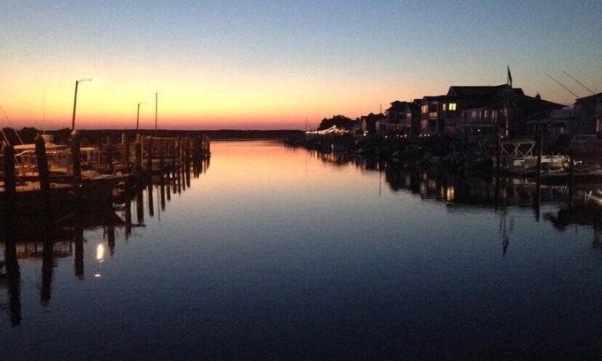 Gold Coast Cabaña | "Charming Bayfront Cottage Sleeps 6, Pet-Friendly, Breathtaking Views!"