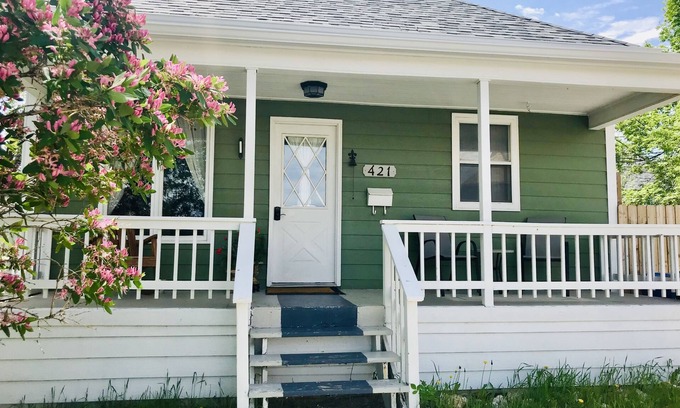 Rapid City Casa | Charming Centennial Cottage-Downtown!