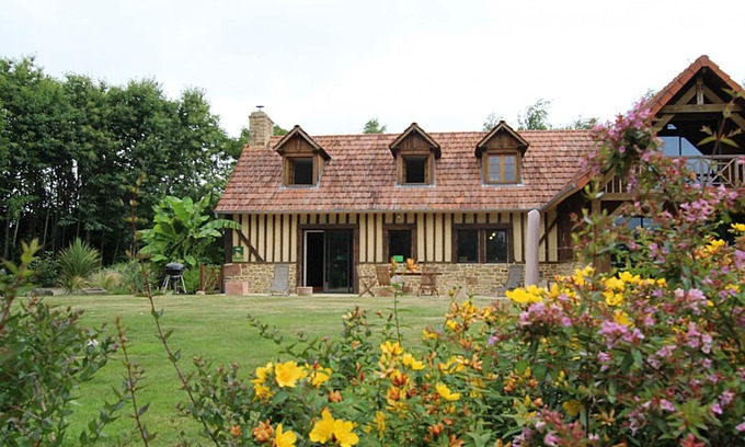 Le Val-Saint-Pere Cabaña | Casa espaciosa con jardín, cerca de Mont Saint-Michel