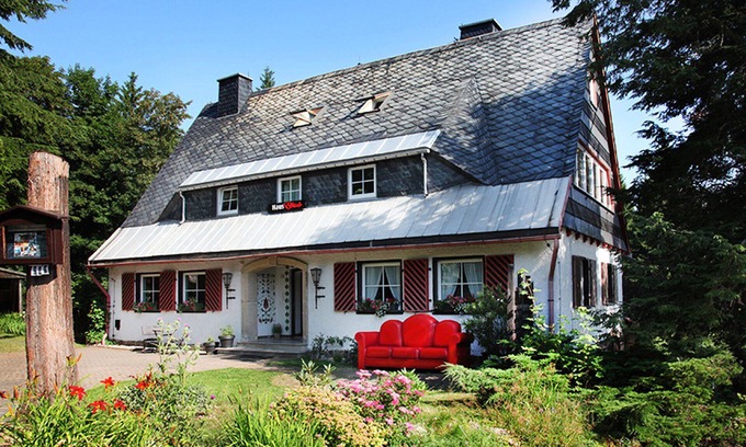 Baerenburg Casa | Encantadora casa de campo para 12-16 personas en el bosque con una sala de chimenea + sauna