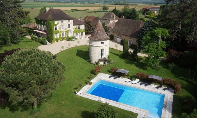 Montbellet Otro | Encantadora casa de campo para 6 personas en la antigua casa del guardián del castillo