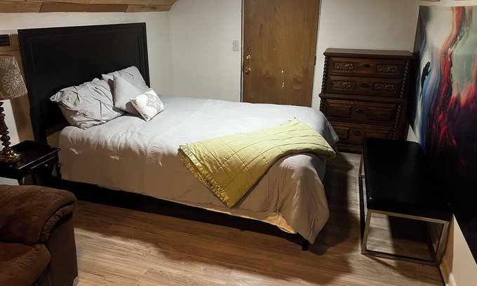 Goodlettsville Cabaña | Charming cottage with AC and WiFi in welcoming Goodlettsville