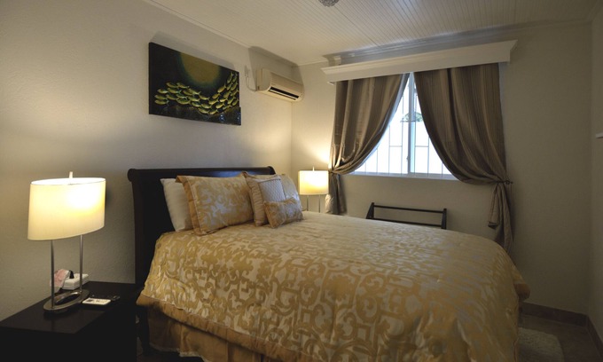 Mullins Cabaña | Encantadora cabaña con piscina privada, elegante spa y cocina al aire libre