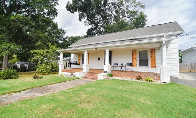 Fort Mill Casa | Charming Downtown Fort Mill Home w/ Large Backyard