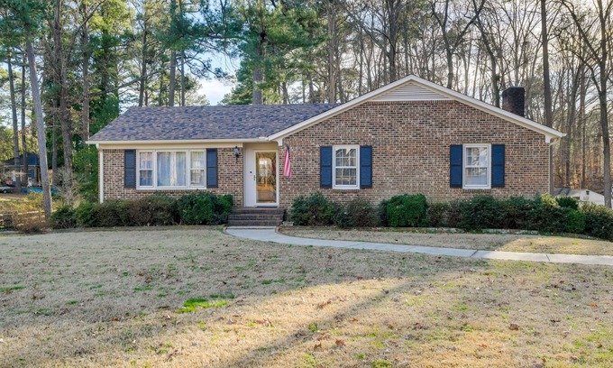 Emporia Casa | Charming Emporia Home w/ Deck & Patio!