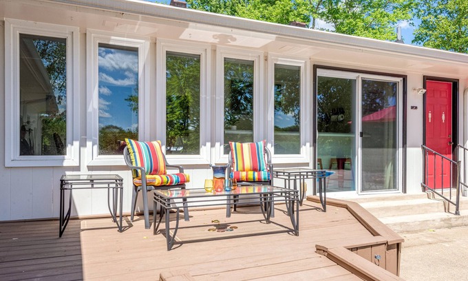 Ashland City Casa | Charming Getaway - Ping Pong - Pool - Hot Tub