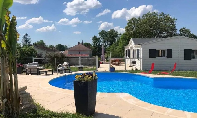 Velet Cabaña | Casa encantadora en Velet con piscina y terraza